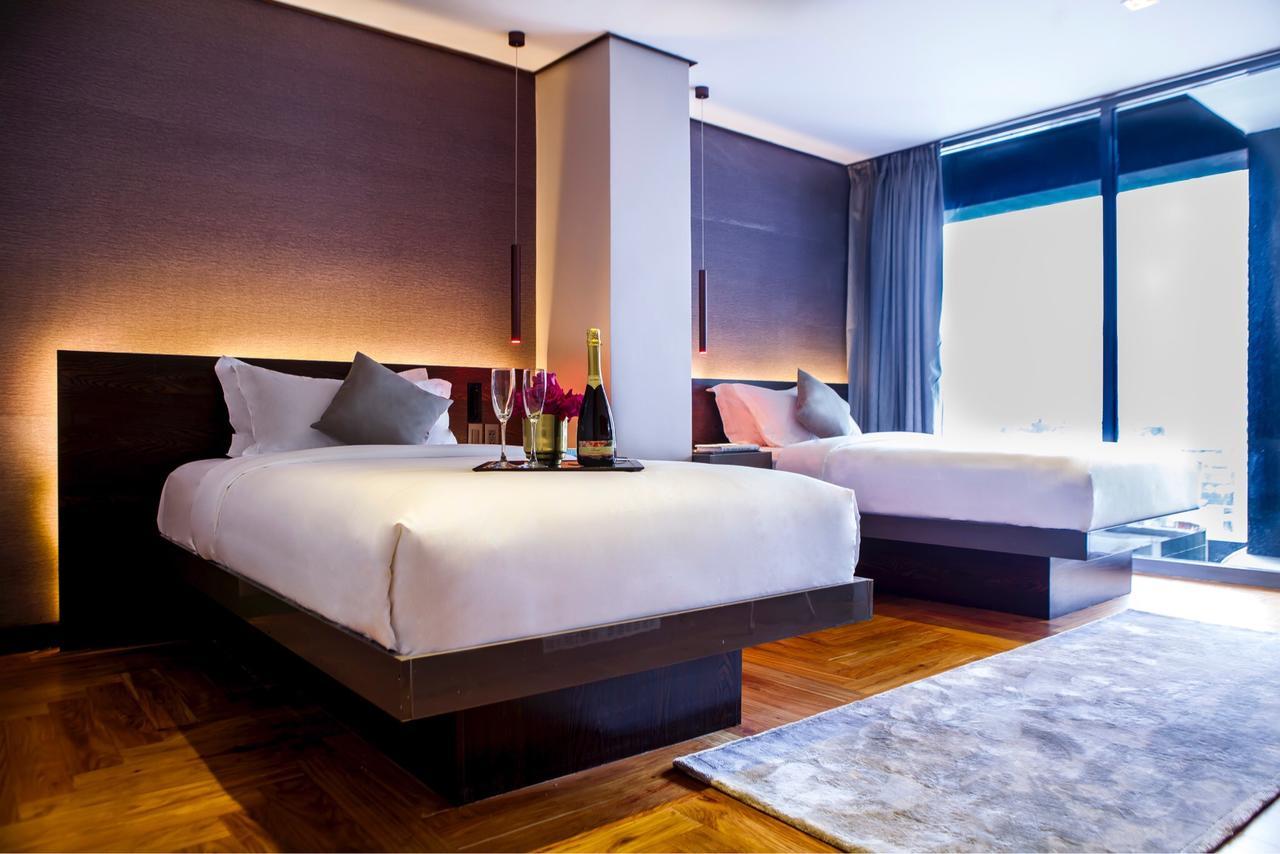 Hotel Ramada Encore By Wyndham Makati 4*