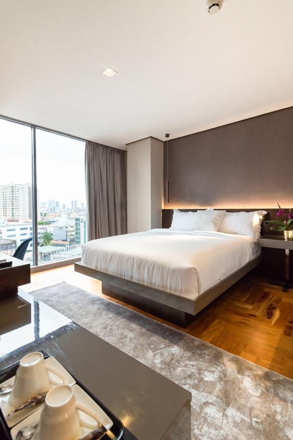 Ramada Encore By Wyndham Makati Hotel 4*
